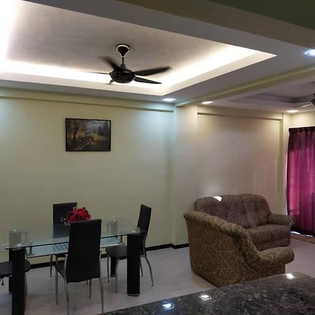 Holiday Apartment At Pd Perdana Condo Resort Port Dickson Esterno foto